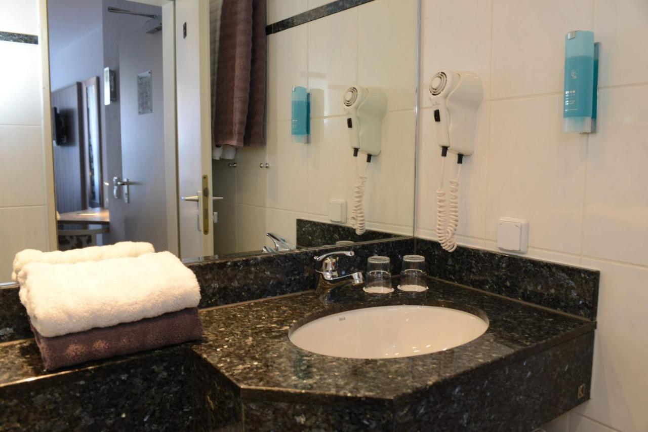 Hotel Granus Aachen Bagian luar foto